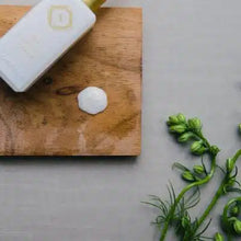 Load image into Gallery viewer, Lemon Lightening Serum
